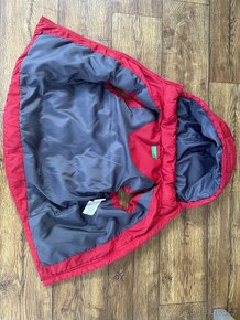 Vesta Benetton 7-8let - 2