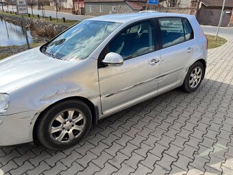 Vw golf 5 1.4tsi - 2