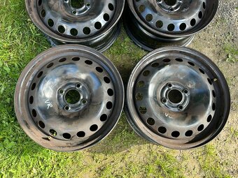 4 ks plechových disků Renault, Dacia 15" 4x100 et45 - 2