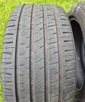 Prodám letni pneumatiky 235/45/17 - 2