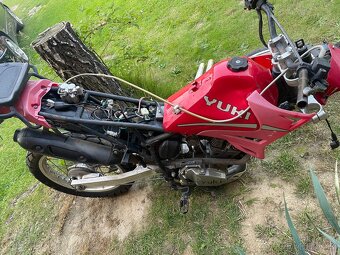 YUKI tr 125 - náhradní díly - 2
