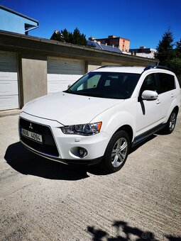 MITSUBISHI OUTLANDER 2.2DI-D 130KW - 2