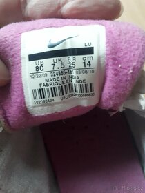 tenisky Nike vel. 25 - 2
