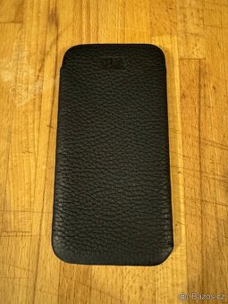 Obal na telefon Sena UltraSlim - Apple Iphone SE 2020 - 2