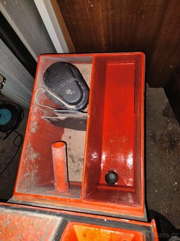 Hakomatic - podlahový mycí stroj - NEJLEVNĚJŠÍ NABÍDKA - 2