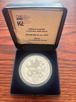 Stříbrná medaile ČNB s motivem zlaté mince 100 000 000 Kč - - 2
