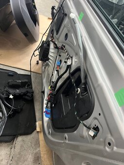 Zadní prave dveře Škoda octavia 3 Facelift 2018 bouráne - 2