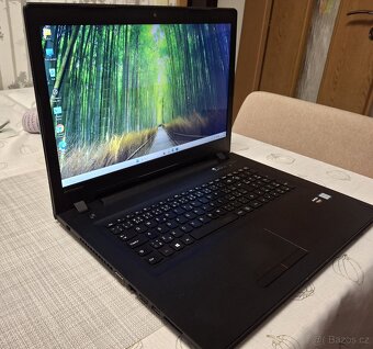 Lenovo Ideapad 300-17ISK - 2
