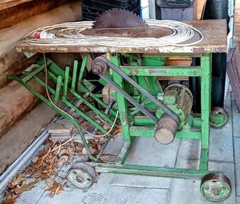 Průmyslová masivní cirkulárka s kolébkou a vrtačkou 380V - 2