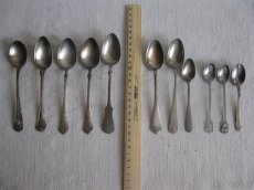 Retro hrníčky, srnka,,SOVY,staré lžičky a souprava z alpaky - 2