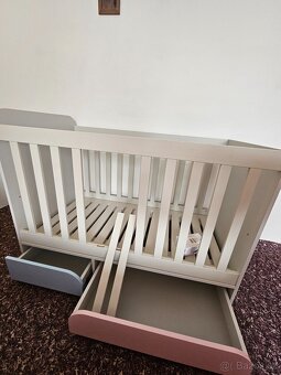 Dětská postýlka s příslušenstvím - 2