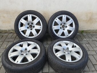 Alu kola vw 5x112 r16 7j et37 letni pneu 205/55/16 - 2