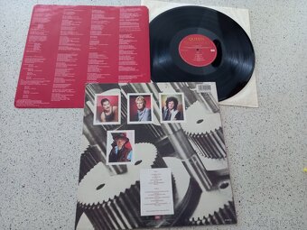 QUEEN “The Works “ /EMI 1980/ orig. vnut. ob/texty top st, i - 2