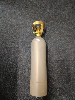 2KG láhev tlaková bomba CO2, plná - 2