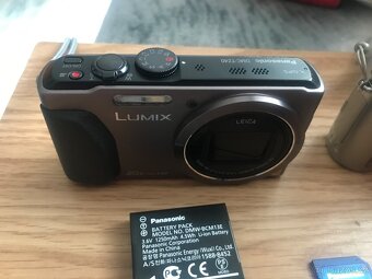 Panasonic Lumix - 2