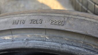 Pneu 235/40 R19 - 2