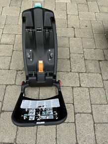 RÖMER BABY SAFE plus + Baby SAFE ISOFIX Base - 2