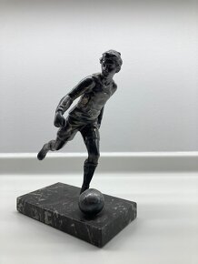 soška sportovce - 2