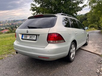 Volkswagen Golf VI 1,6 TDI 77kw 2011 - 2