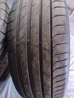 Prodám pneu 225/65R17 - 2