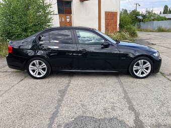 Bmw 330 XD 170kw 4x4 manuál po velkém servise top muzika - 2