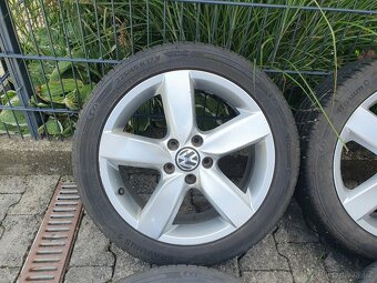 Alu kola vw 5x112 r17 7j et54 letni pneu 225/45/17 - 2