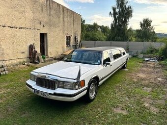 Limuzína Lincoln V8 - 2