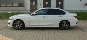 BMW Rad 3 330d A/T DPH - 2