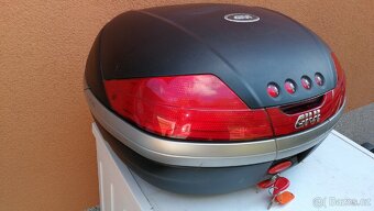 Givi Monokey V46 horní kufr ve výborném stavu - 2