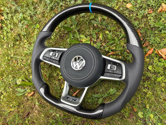 VOLKSWAGEN VOLANT KARBON + PERFOROVANA KOŽA - 2