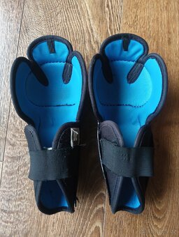 Hokejové chrániče 10 - 2