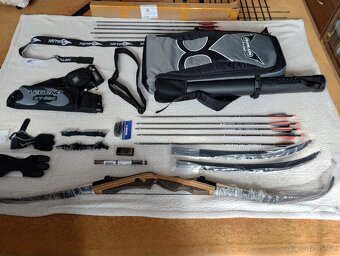 PRODÁM NOVÝ LUK SAMIC SAGE 62,40 LBS S VYBAVENÍM - 2