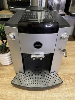 Kávovar Jura Impressa F70 - 2