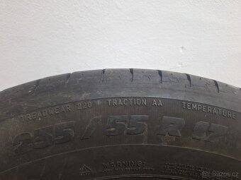Letní pneu 235/55/17 Michelin - 2