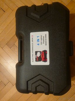 5 tunový elektrický hydraulický zvedák 12V - 2