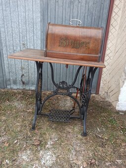 Luxusní šicí stroj Singer - 2