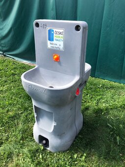 Samostojné dvojumyvadlo - 2