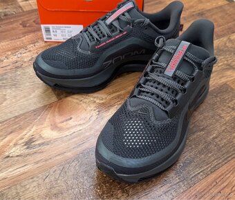 Nike Pegasus Premium, vel. 42, NOVÉ - 2