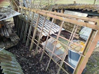 Staré železné okno - 2