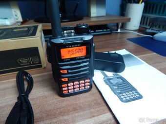 Yaesu FT-70 - 2