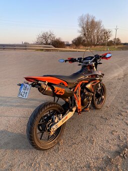 Yuki 125i SR - 2