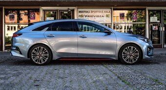 Kia ProCeed 1.6 T-GDi GT A/T - 2