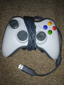 Xbox 360 + ovladač, hry, zdroj - 2