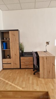 Psací stůl se skříní - 2