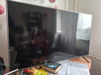 Rezervováno - Televize Samsung 43" Crystal UHD UE43TU7172 - 2