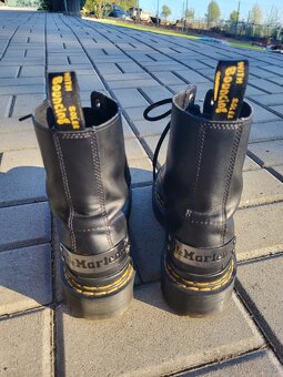 Dr. Martens vel. 38 – skoro nenošené - 2