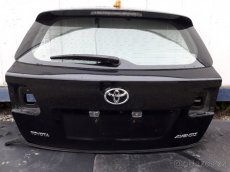 Toyota Avensis T27 zadní dveře - 2