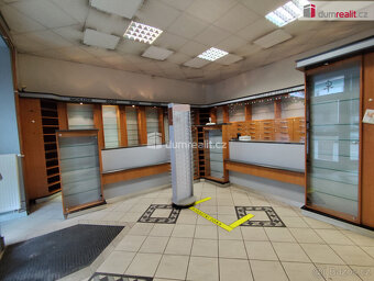 Pronájem nebytových prostor 106 m2 - centrum města - 2