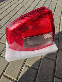 Zadní světlo Škoda Octavia 2 facelift, levé - 2