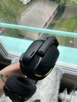 Herní sluchátka Logitec g435 - 2
